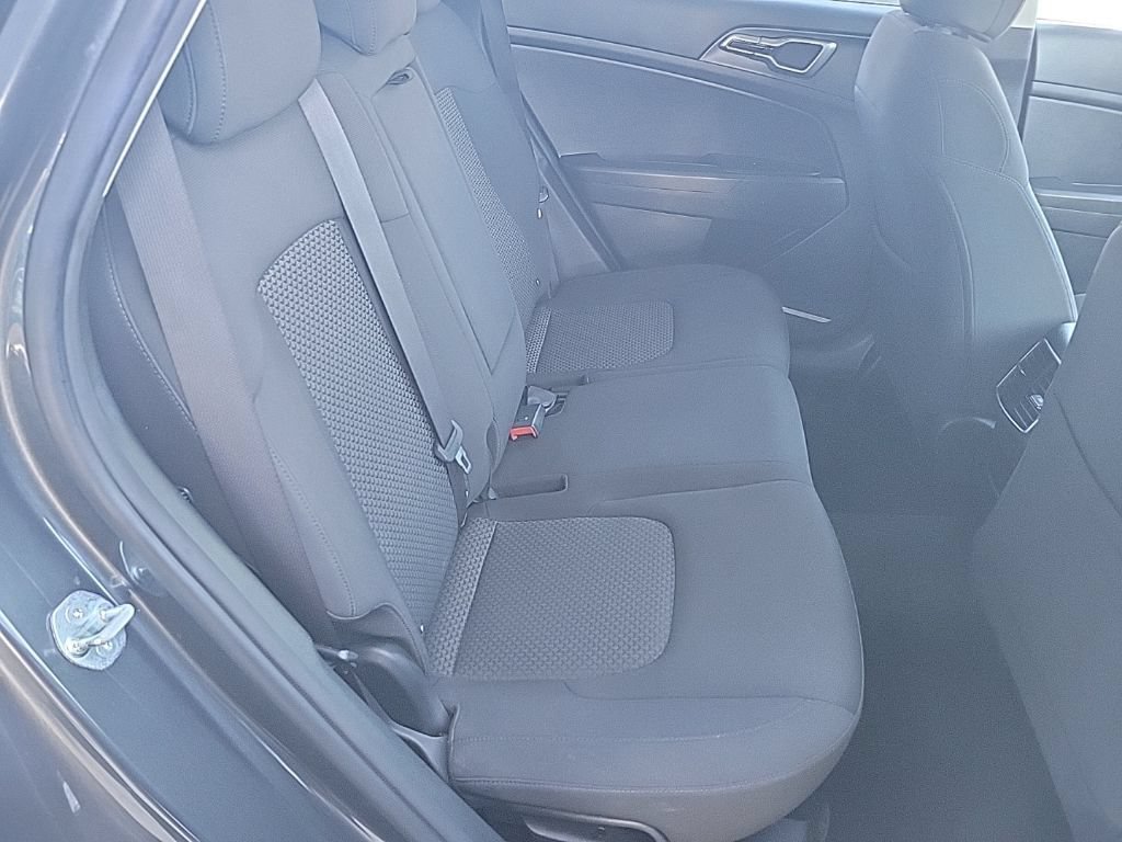 Used 2023 Kia Sportage LX FWD image 36