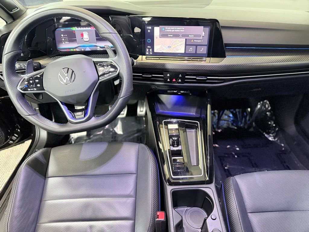 Used 2024 Volkswagen Golf R image 11