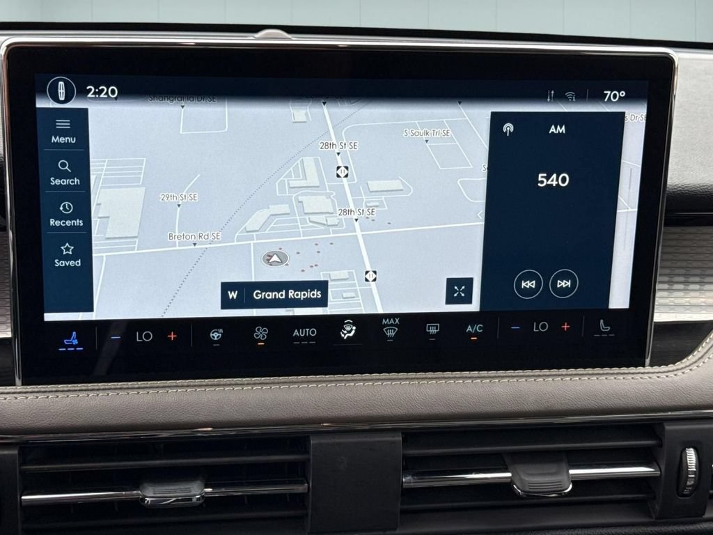 Certified 2023 Lincoln Corsair AWD w/ Equipment Group 101A image 28