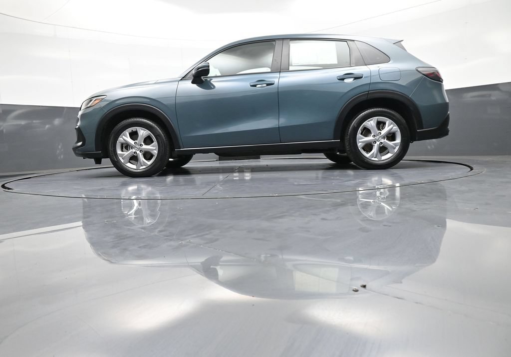 Certified 2025 Honda HR-V LX image 31