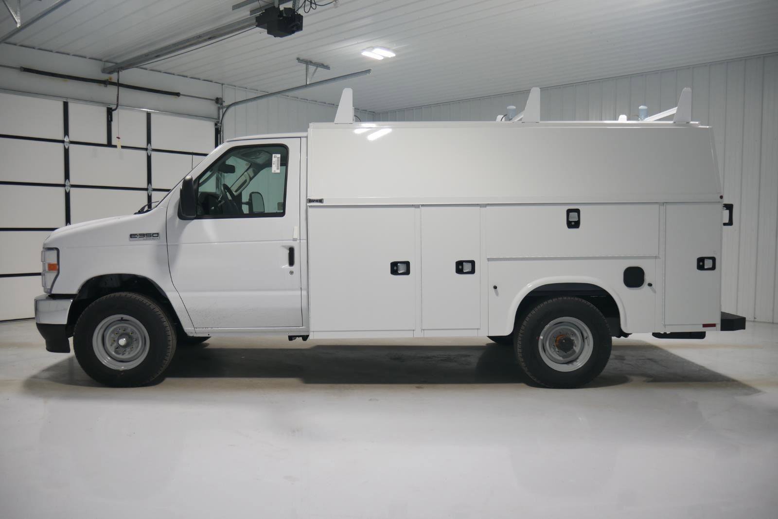 New 2026 Ford E-350 and Econoline 350 Super Duty w/ Power Equipment Group RWD image 8