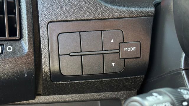 Used 2018 RAM ProMaster 2500 w/ Interior Convenience Group image 31