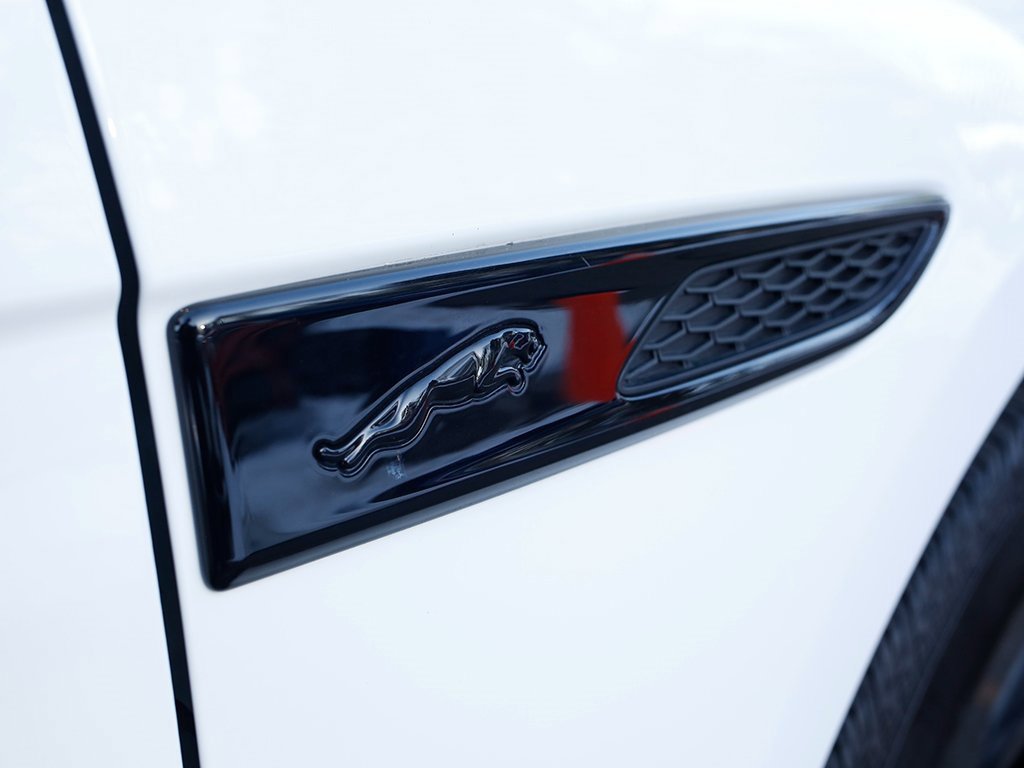 Used 2022 Jaguar F-PACE S image 20