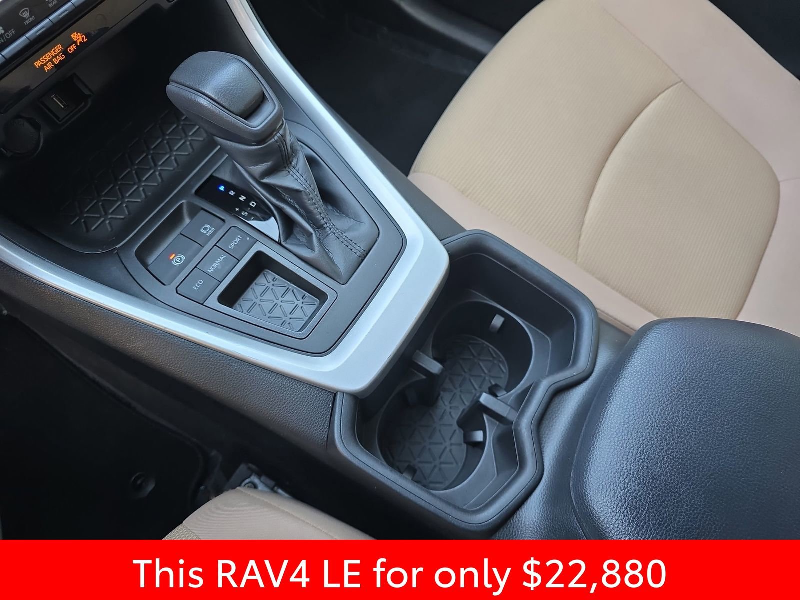 Used 2022 Toyota RAV4 LE image 30