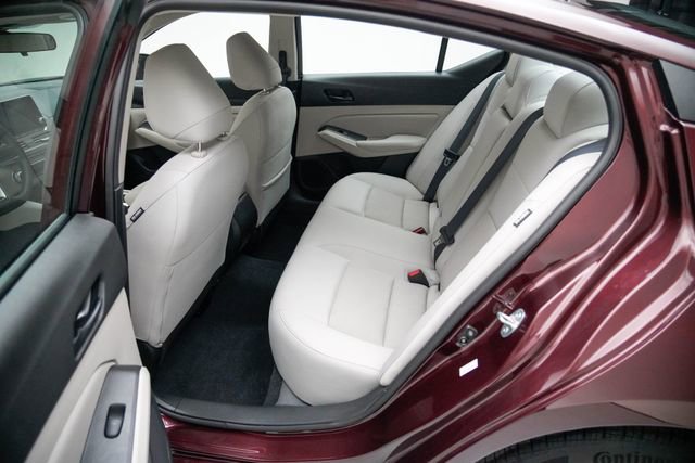 Used 2024 Nissan Altima 2.5 SV image 25