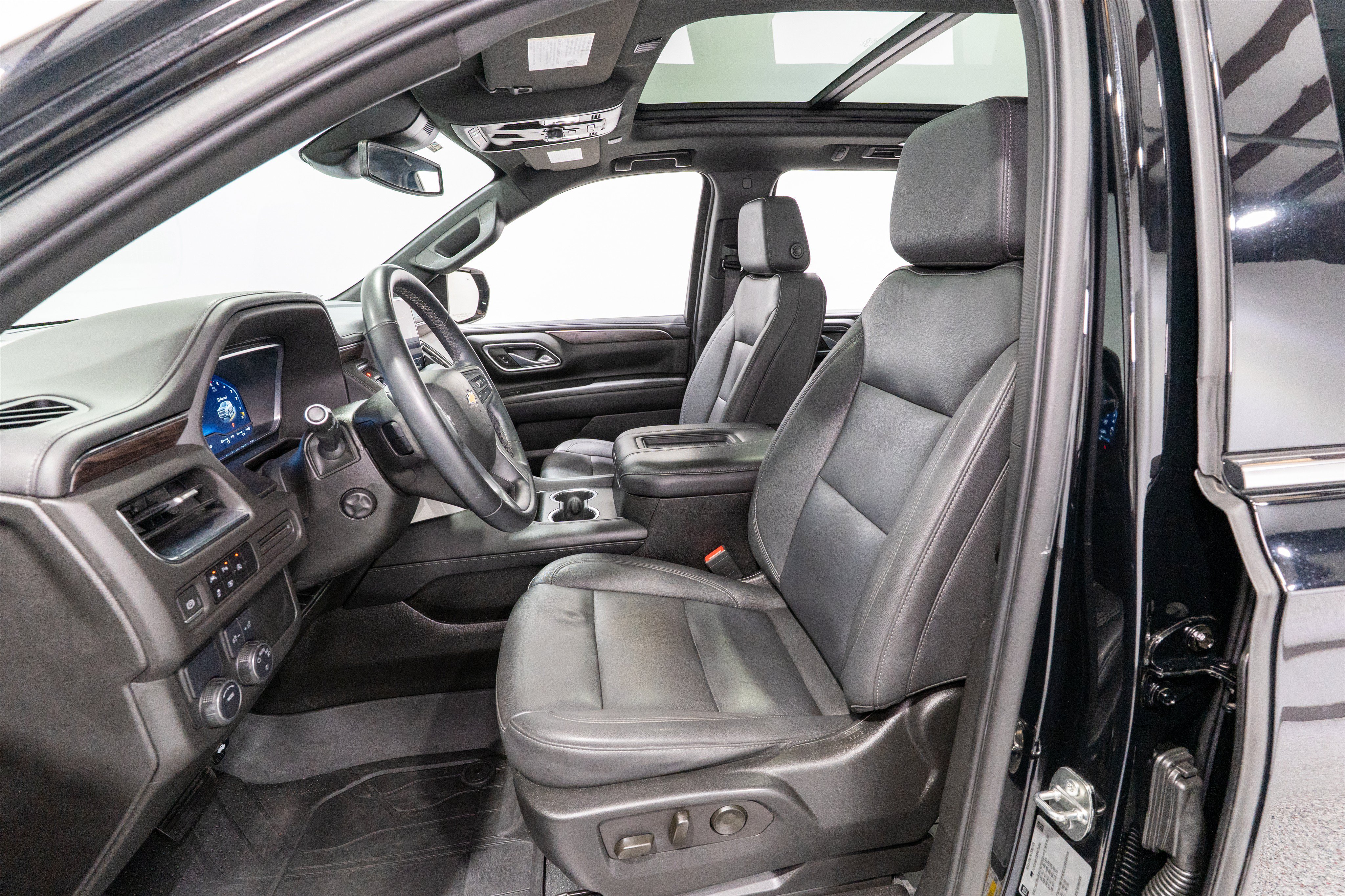 Used 2023 Chevrolet Tahoe LT w/ LT Signature Plus Package RWD image 15