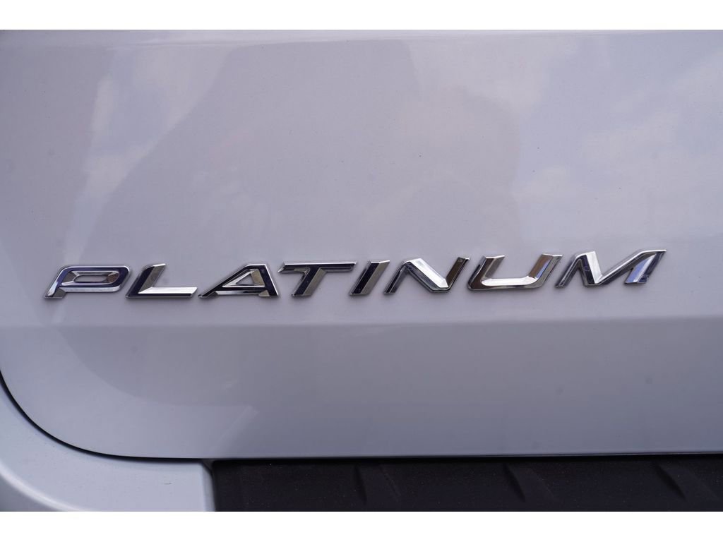 Used 2025 Ford Explorer Platinum w/ LUX Leather Package AWD/4WD image 9