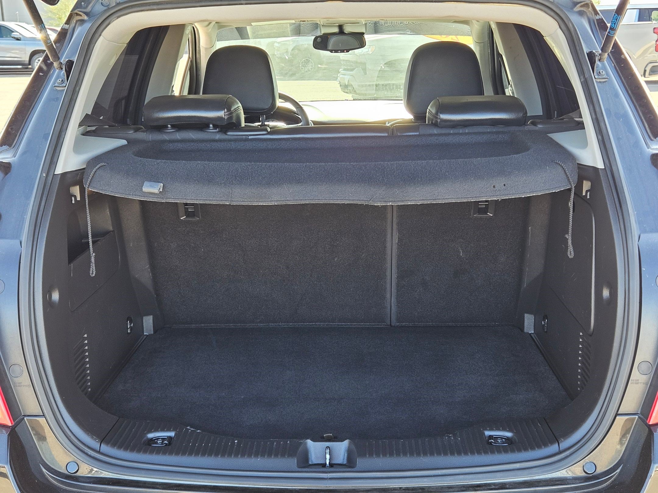 Used 2022 Chevrolet Trax LT w/ LT Convenience Package image 21