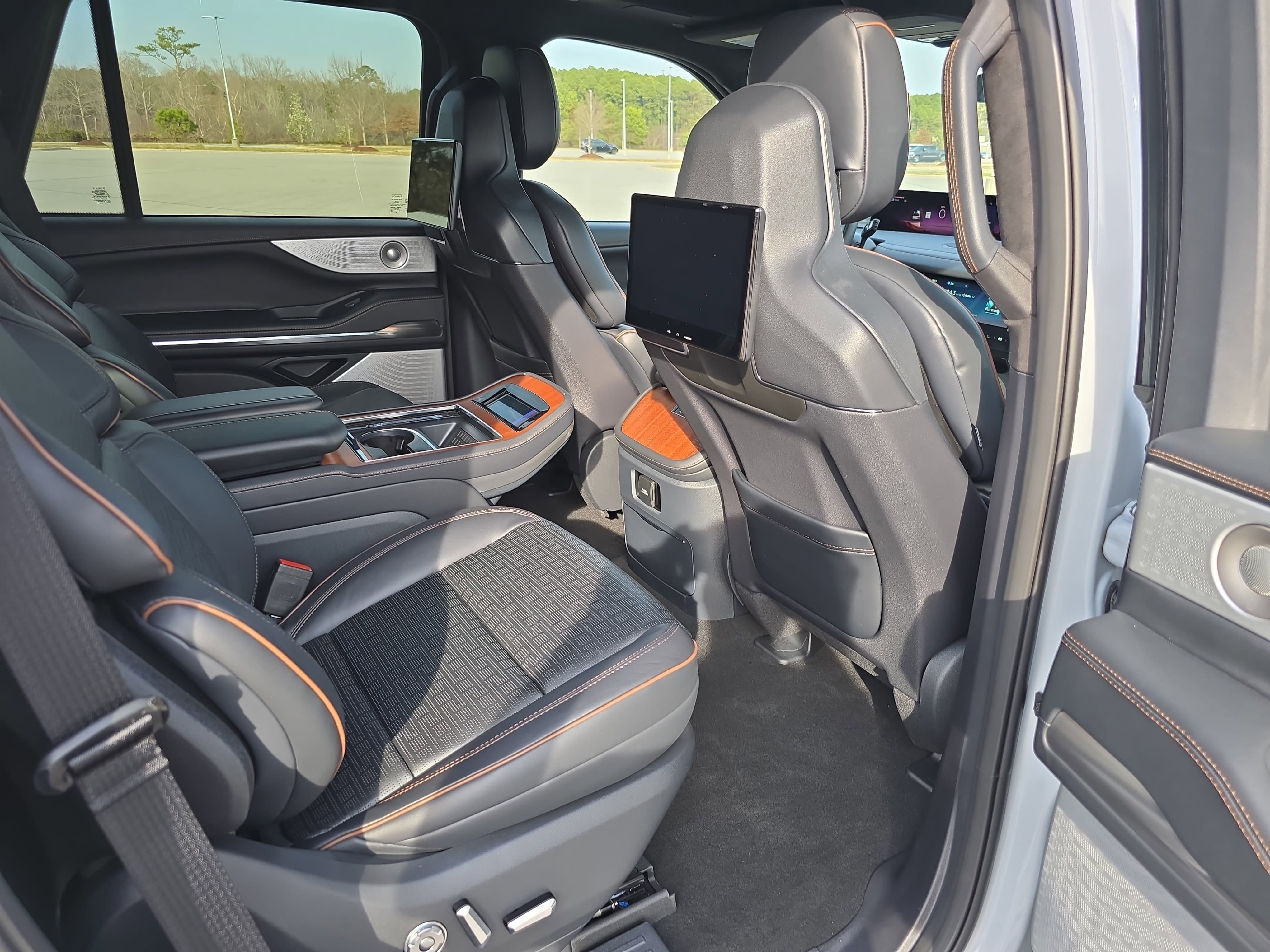 New 2025 Lincoln Navigator Black Label image 11