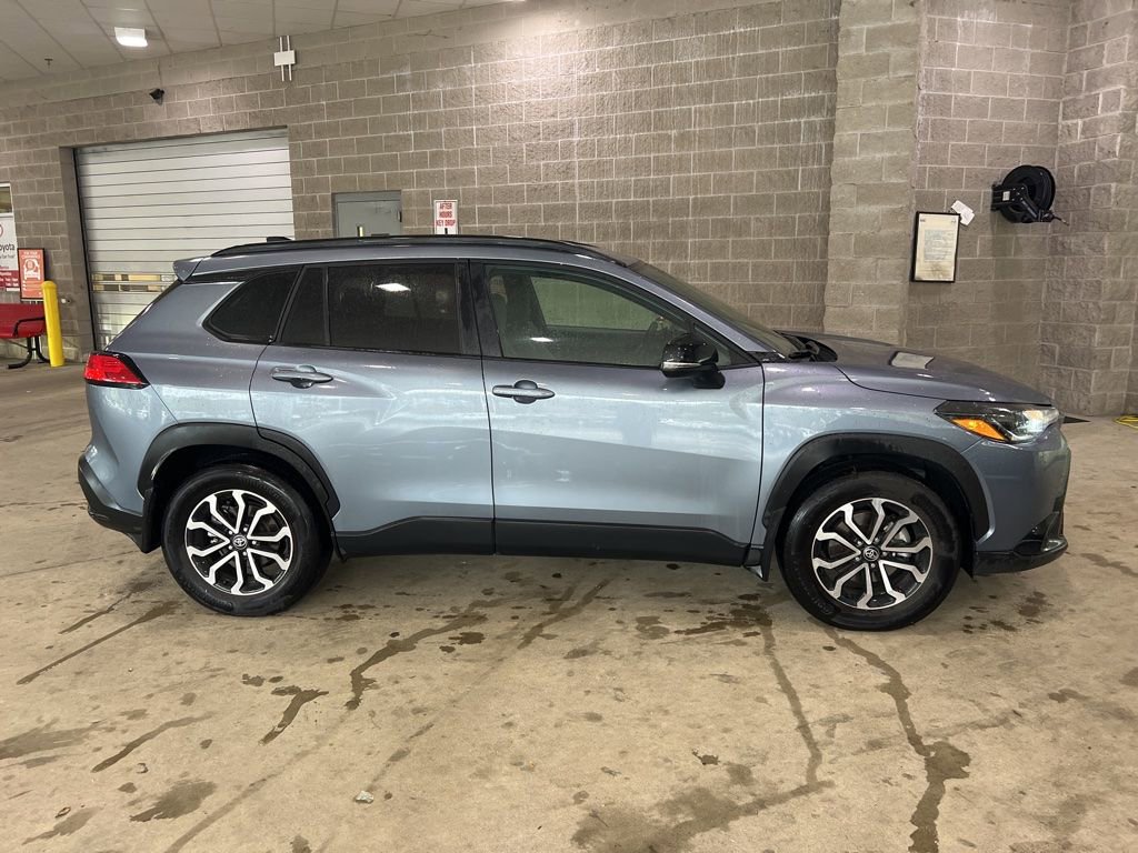 Used 2025 Toyota Corolla Cross AWD Hybrid image 7