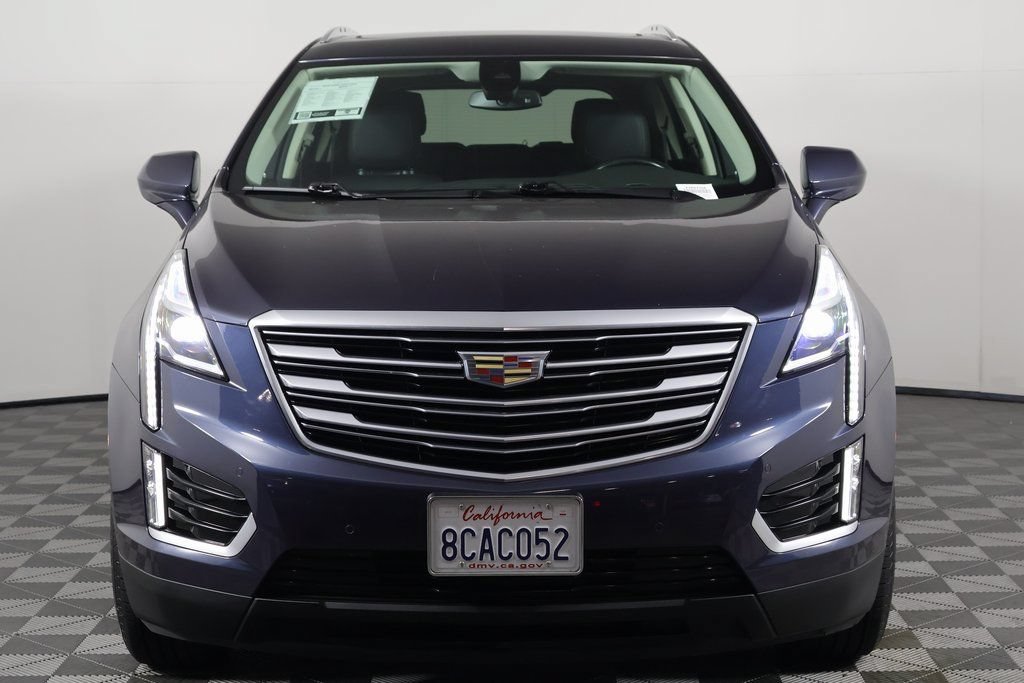 Used 2018 Cadillac XT5 Luxury w/ Driver Awareness Package FWD image 2