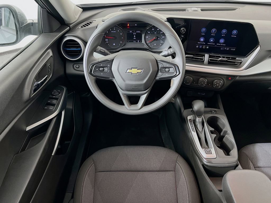 New 2026 Chevrolet Trax LS w/ LS Convenience Package FWD image 21