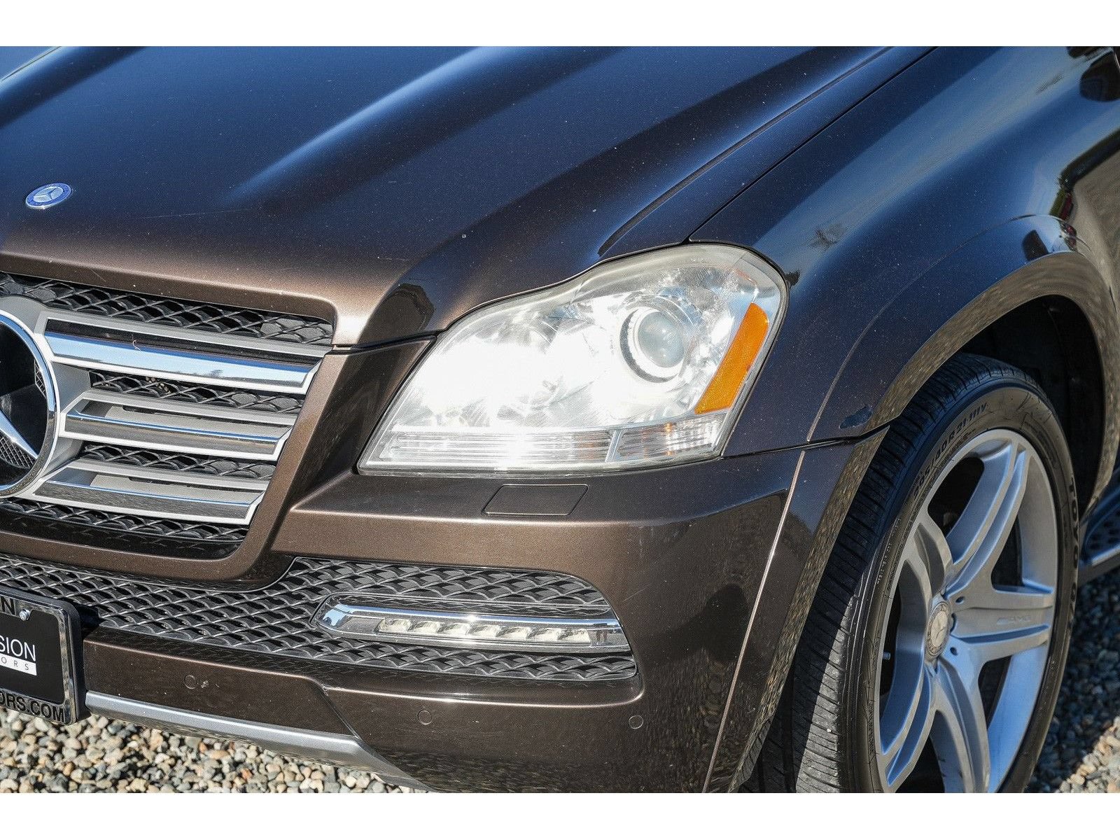 Used 2012 Mercedes-Benz GL 550 4MATIC image 8