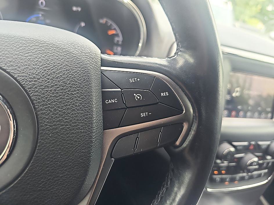 Used 2021 Jeep Grand Cherokee Freedom Edition RWD image 19