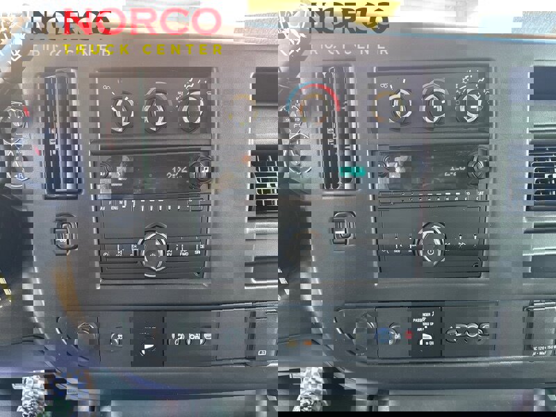 Used 2017 Chevrolet Express 2500 image 21