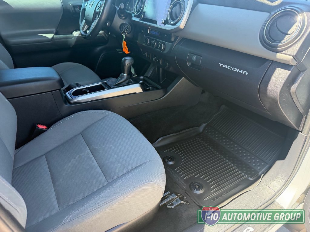 Used 2021 Toyota Tacoma SR5 RWD image 15
