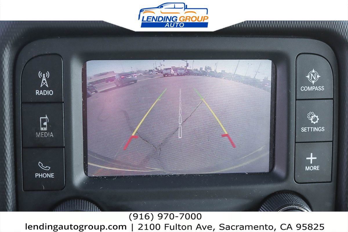 Used 2018 Jeep Wrangler Unlimited Sport image 23