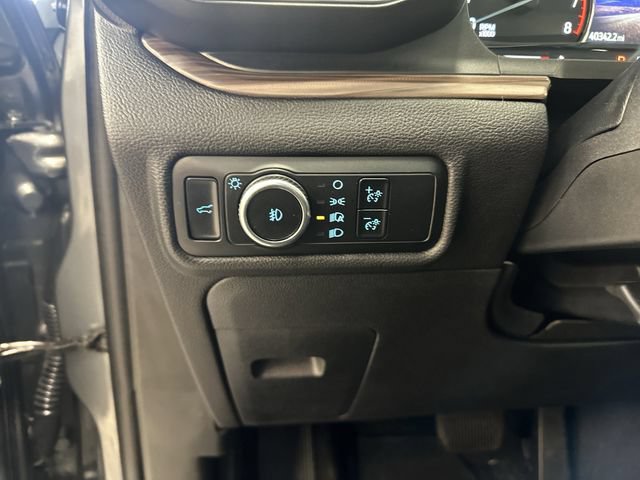 Used 2024 Ford Explorer Limited AWD/4WD image 23