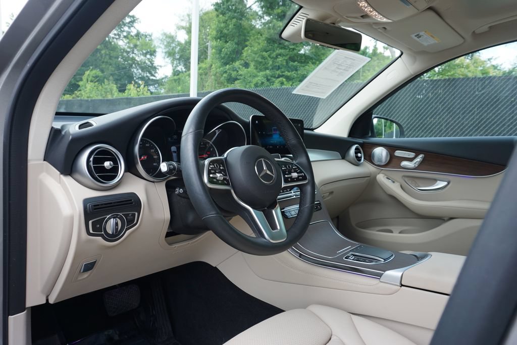 Certified 2020 Mercedes-Benz GLC 300 4MATIC image 21