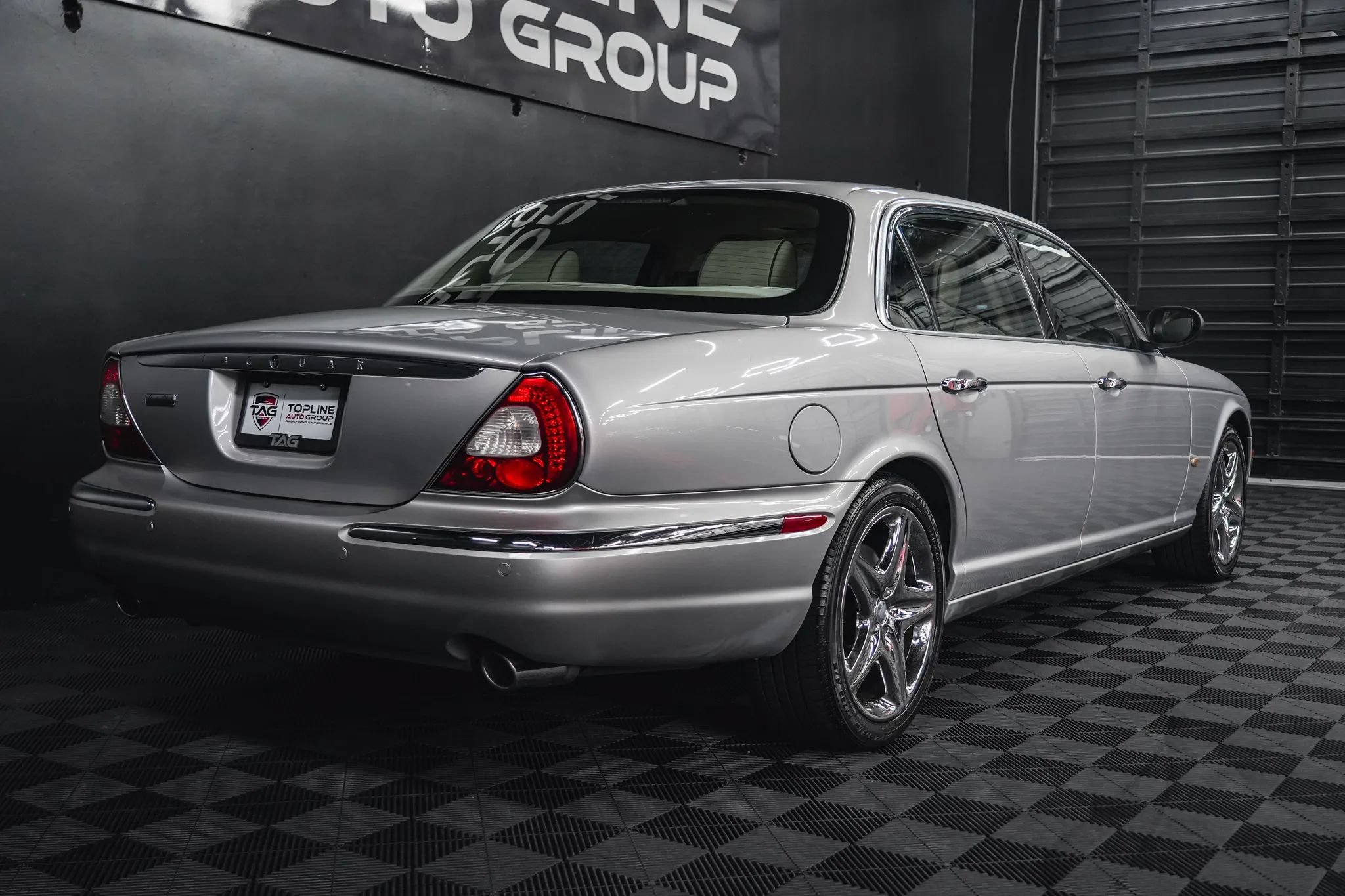 Used 2006 Jaguar XJ Vanden Plas RWD image 18