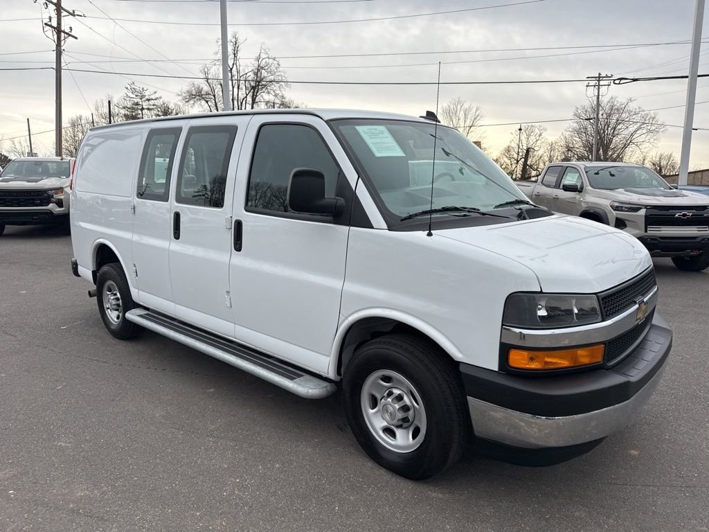 Used 2024 Chevrolet Express 2500 Work Van w/ Driver Convenience Package image 7