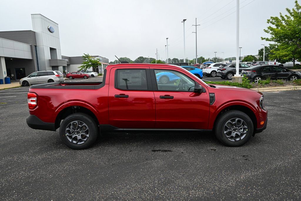 New 2025 Ford Maverick XLT w/ XLT Luxury Package image 3