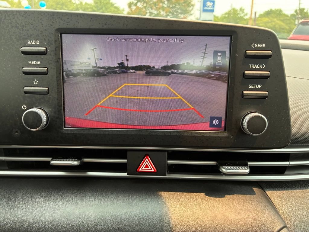 Used 2023 Hyundai Elantra SE FWD image 27