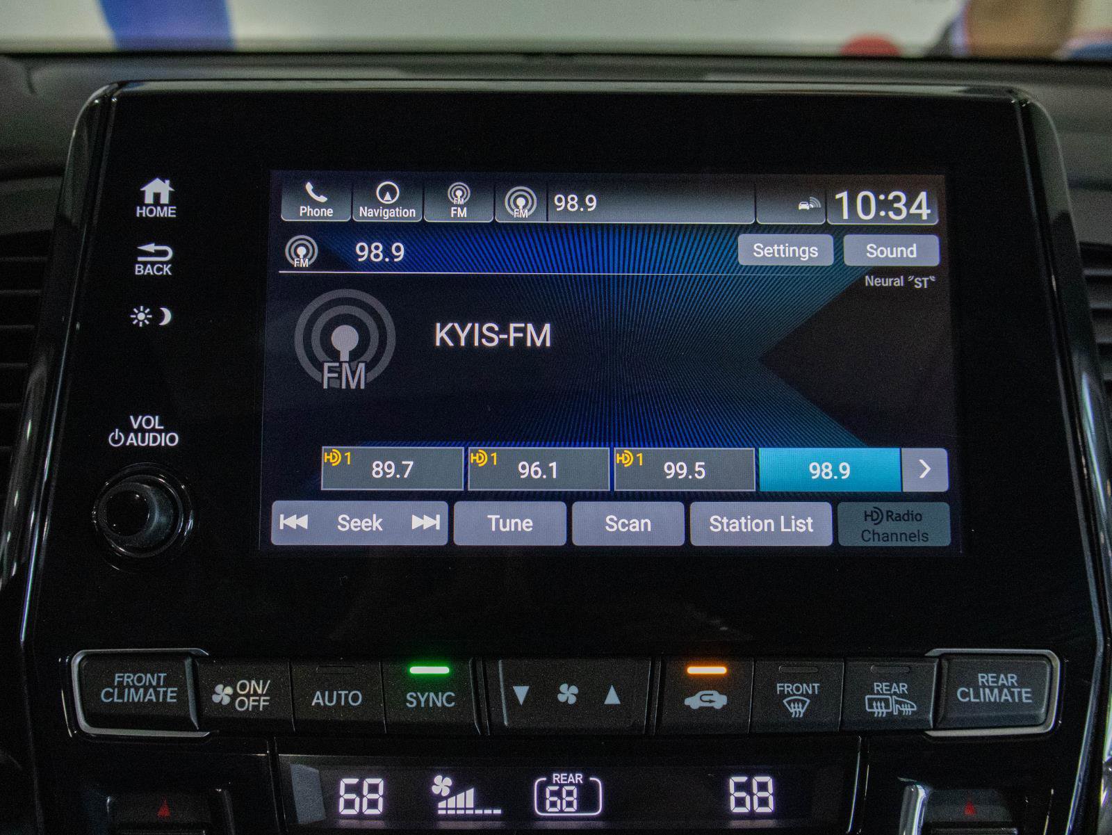 Used 2019 Honda Odyssey Elite image 9