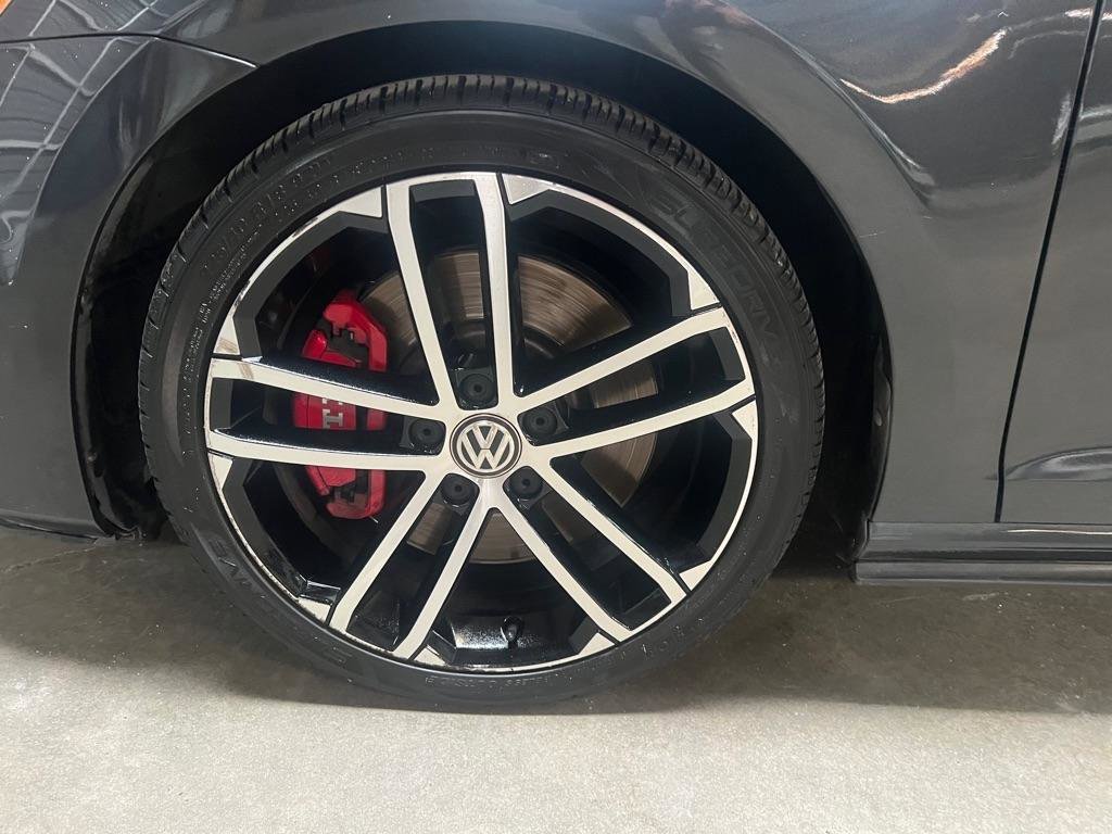 Used 2017 Volkswagen GTI S image 12