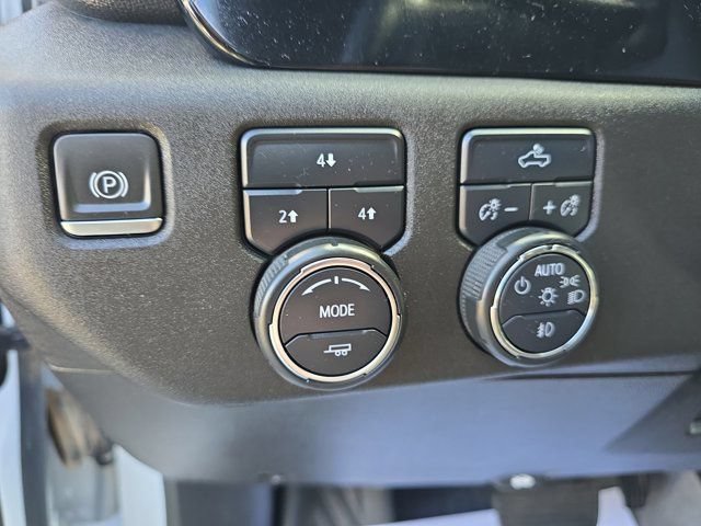 Used 2024 Chevrolet Silverado 2500 LT AWD/4WD image 30