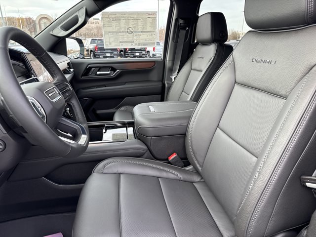 New 2026 GMC Yukon XL Denali w/ Sun & Power Step Package image 5
