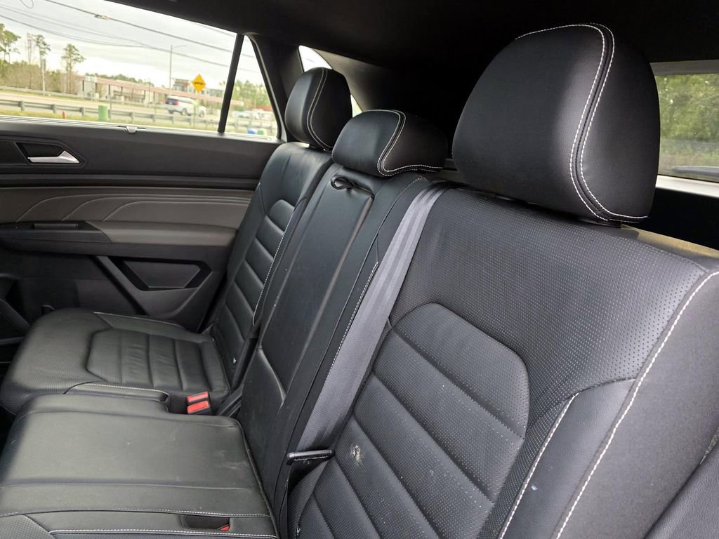 Certified 2021 Volkswagen Atlas Cross Sport SEL Premium image 28