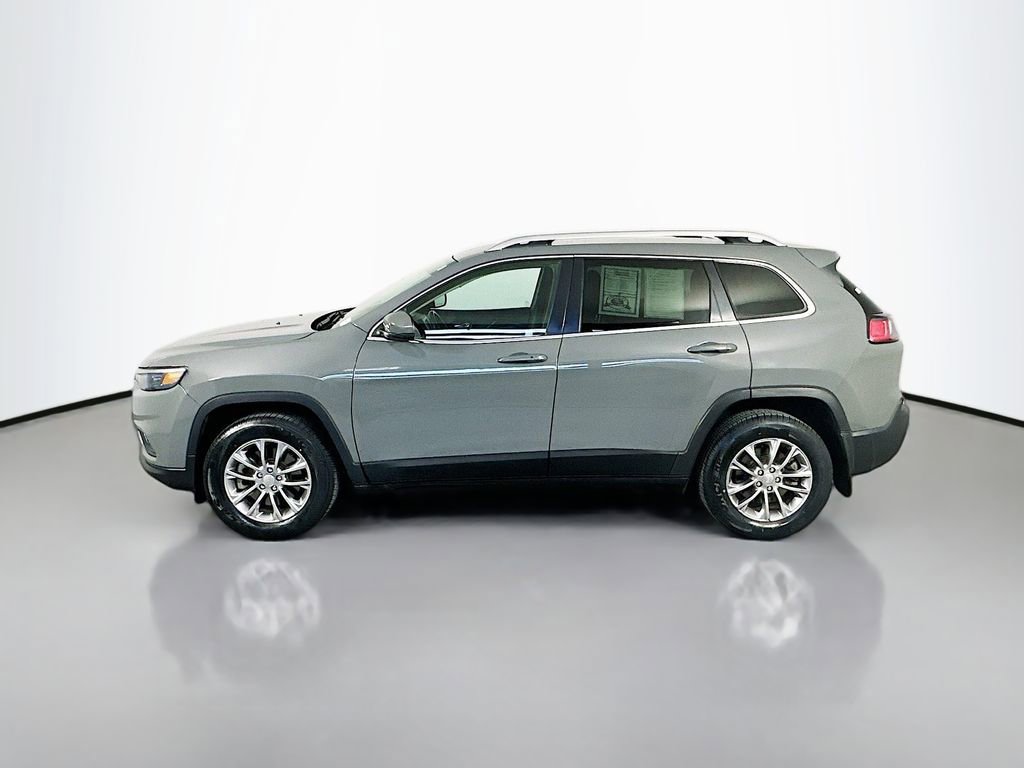 Used 2021 Jeep Cherokee Latitude Plus AWD/4WD image 4