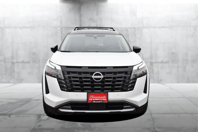 New 2026 Nissan Pathfinder Platinum image 4