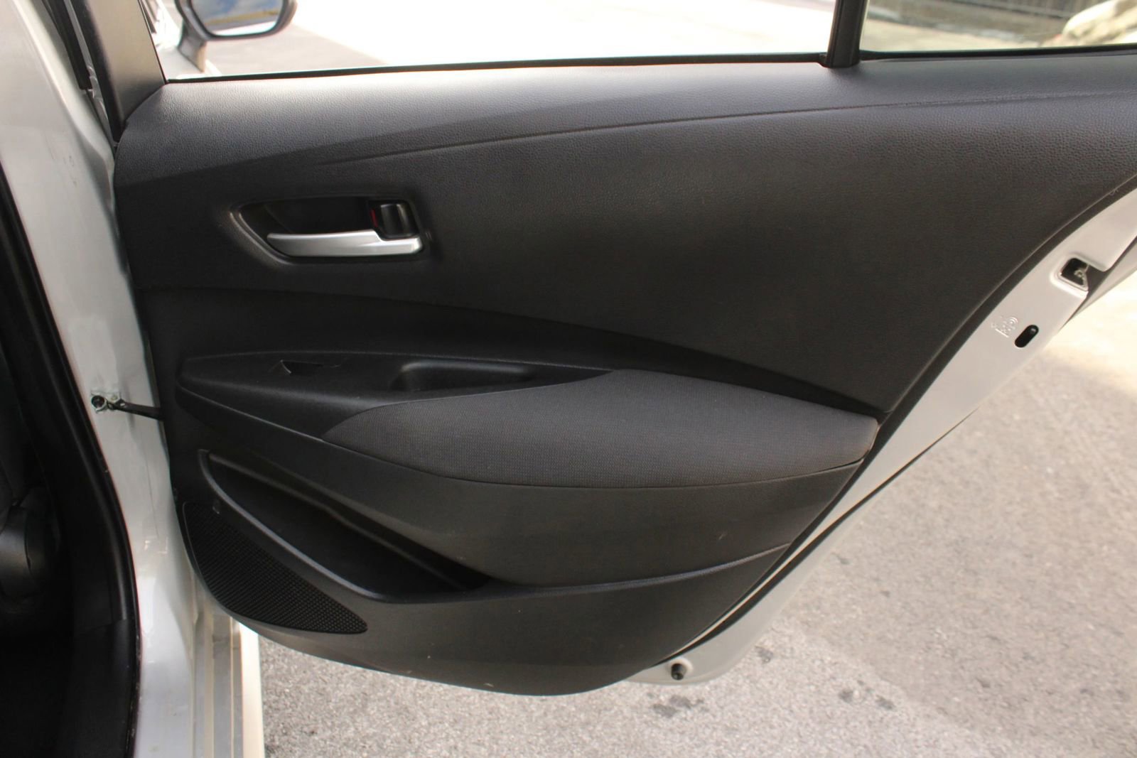 Used 2021 Toyota Corolla LE image 20