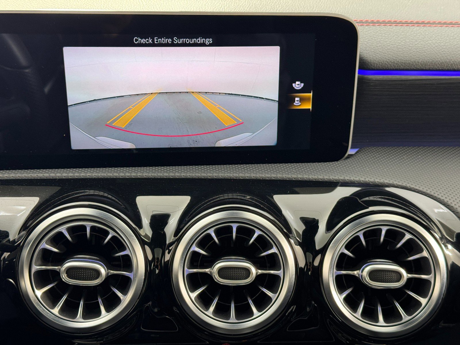 Used 2020 Mercedes-Benz CLA 250 image 30