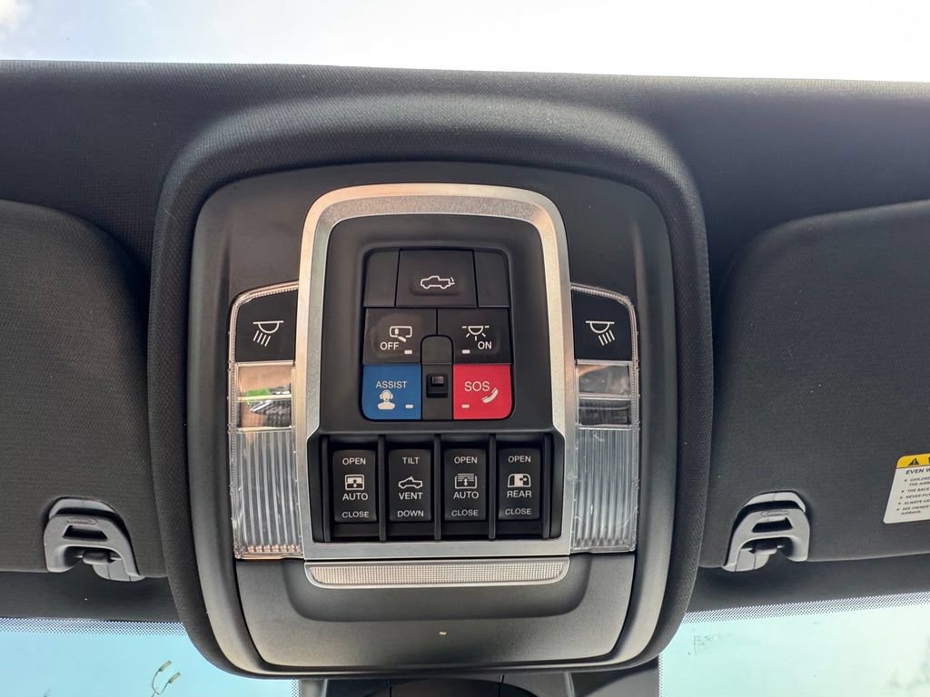 Used 2019 RAM 1500 Limited AWD/4WD image 34