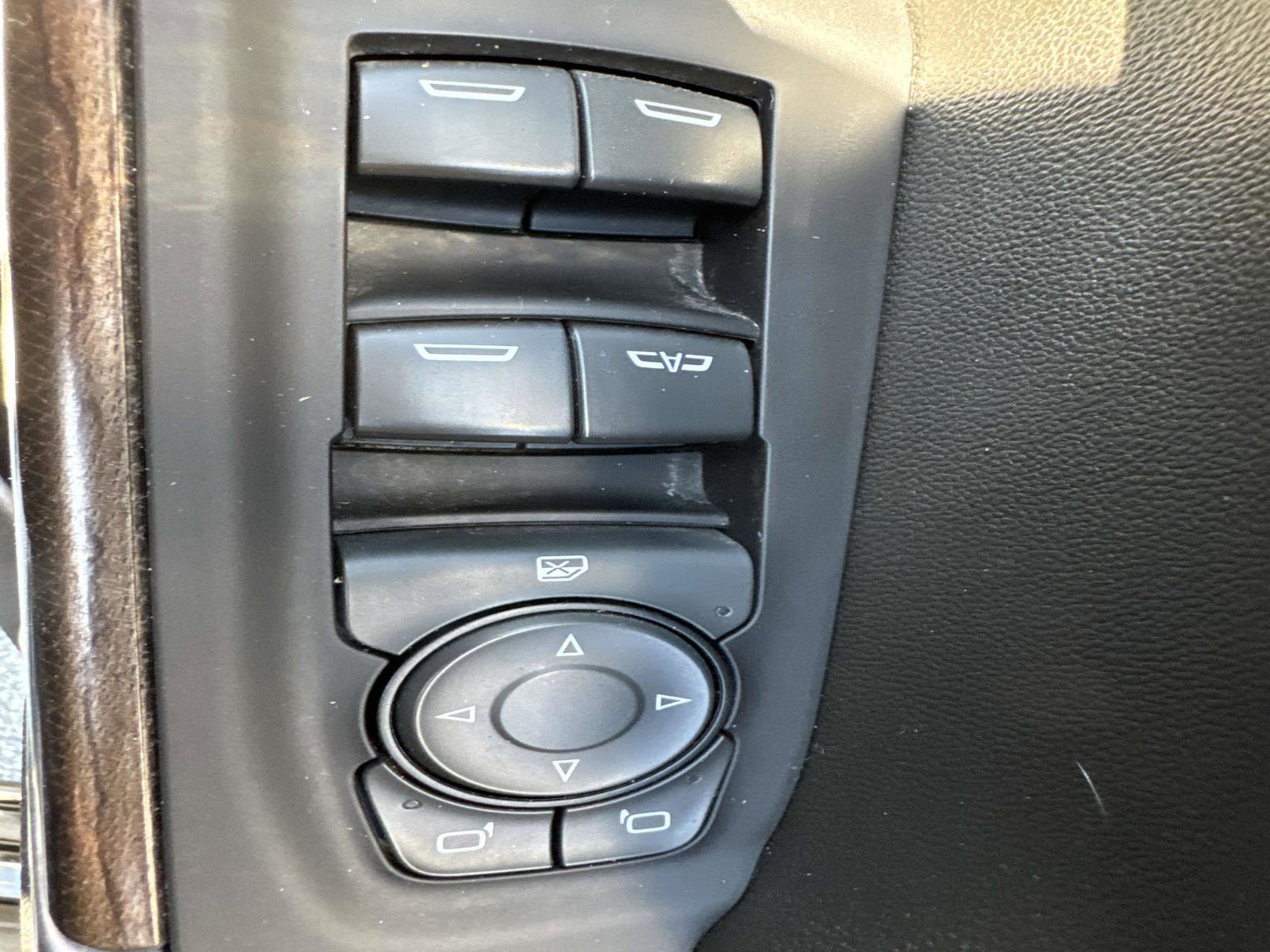 Used 2021 Chevrolet Silverado 1500 LT AWD/4WD image 22