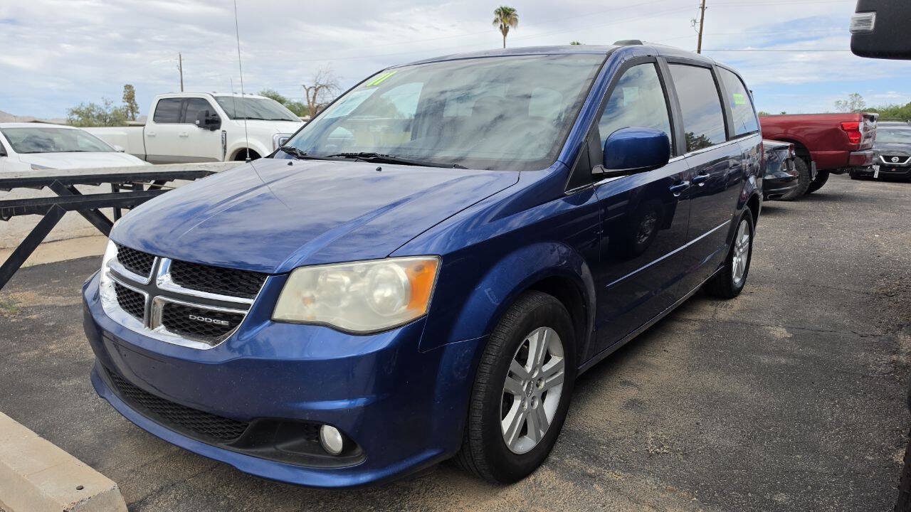 Used 2011 Dodge Grand Caravan Crew w/ Entertainment Group 1 FWD image 1
