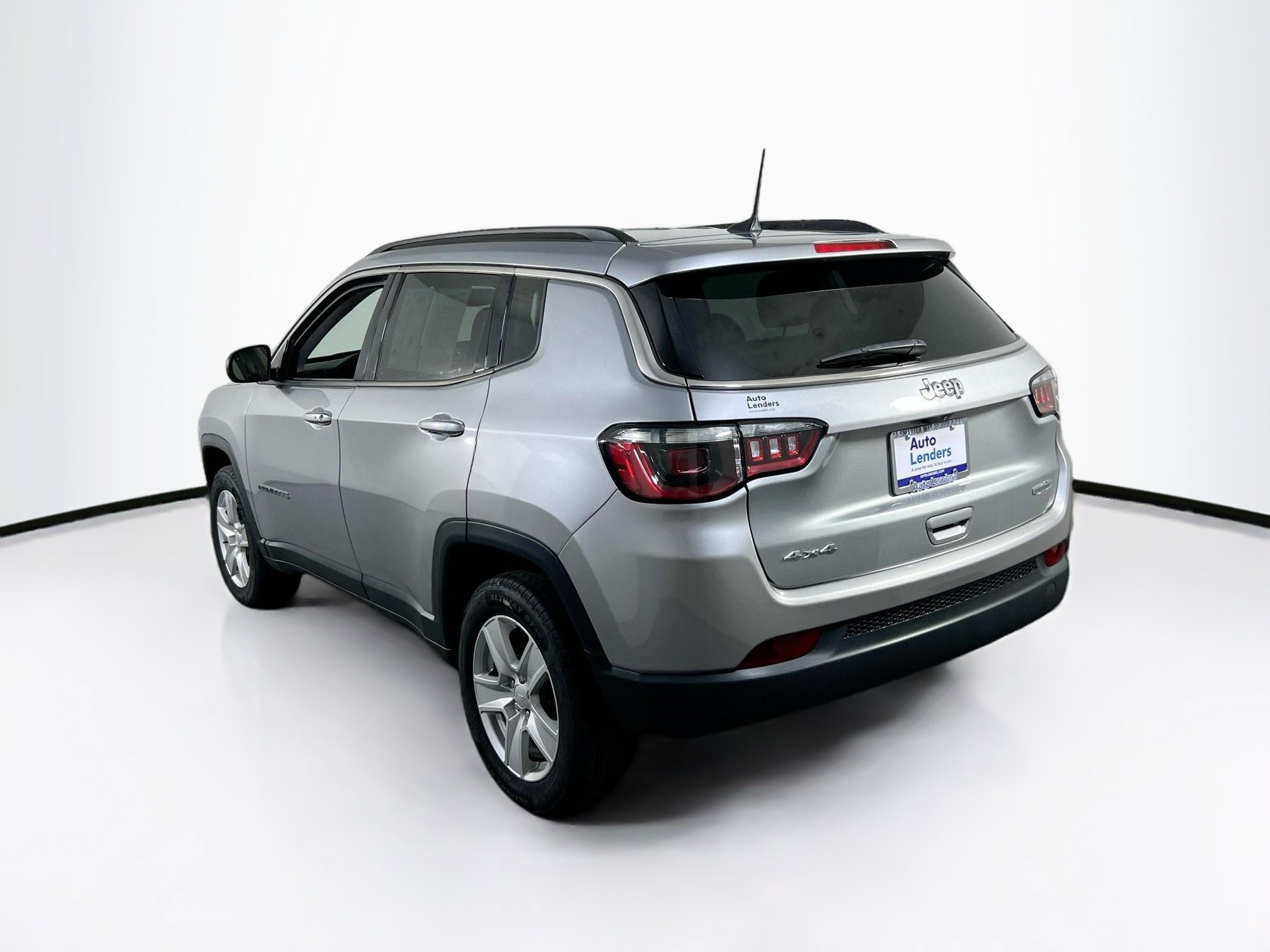 Used 2022 Jeep Compass Latitude AWD/4WD image 7