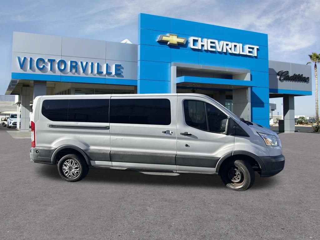 Used 2015 Ford Transit 350 XLT RWD image 4
