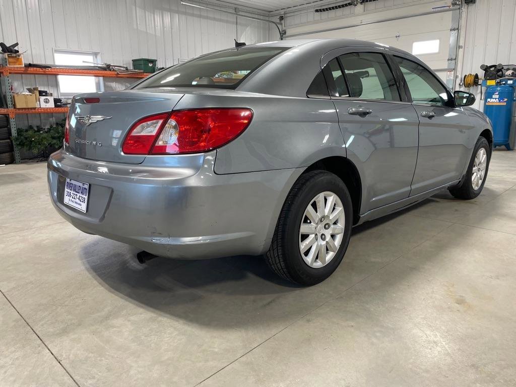Used 2008 Chrysler Sebring LX image 7