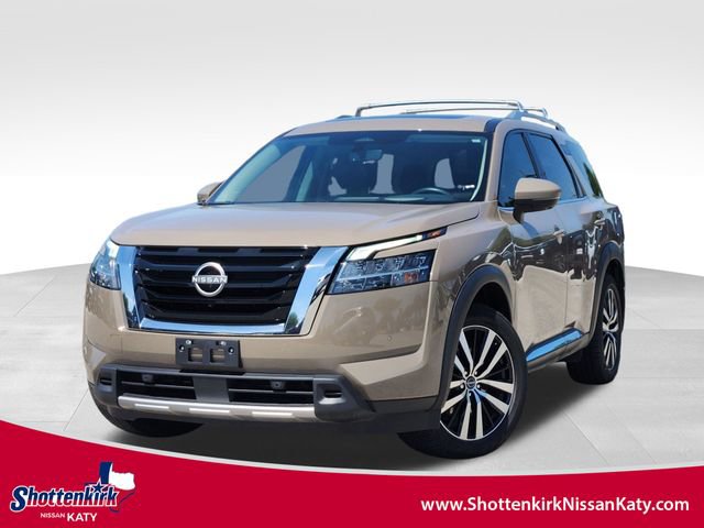 Used 2023 Nissan Pathfinder Platinum image 1