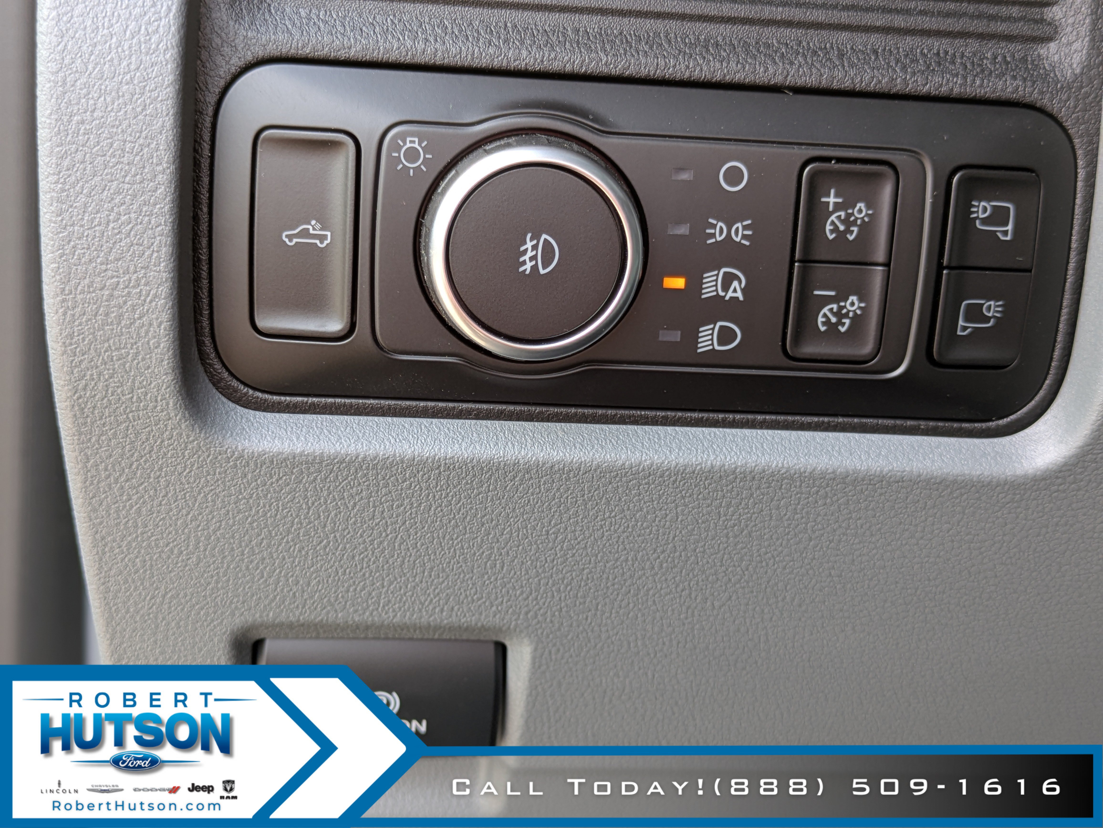 New 2025 Ford F350 XLT w/ 360-Degree Camera Package AWD/4WD image 20