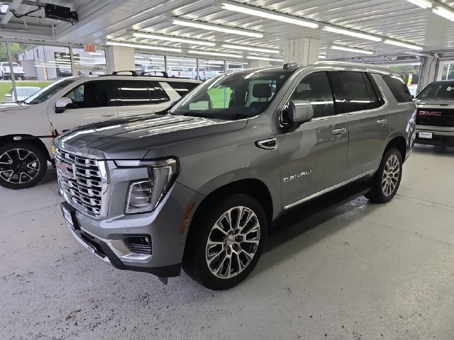 Certified 2025 GMC Yukon Denali AWD/4WD image 2