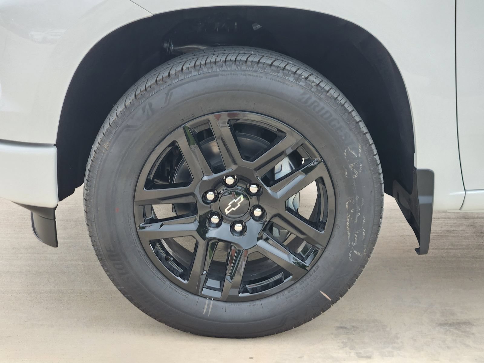 New 2026 Chevrolet Silverado 1500 Custom w/ LPO, Dark Essentials Package RWD image 11