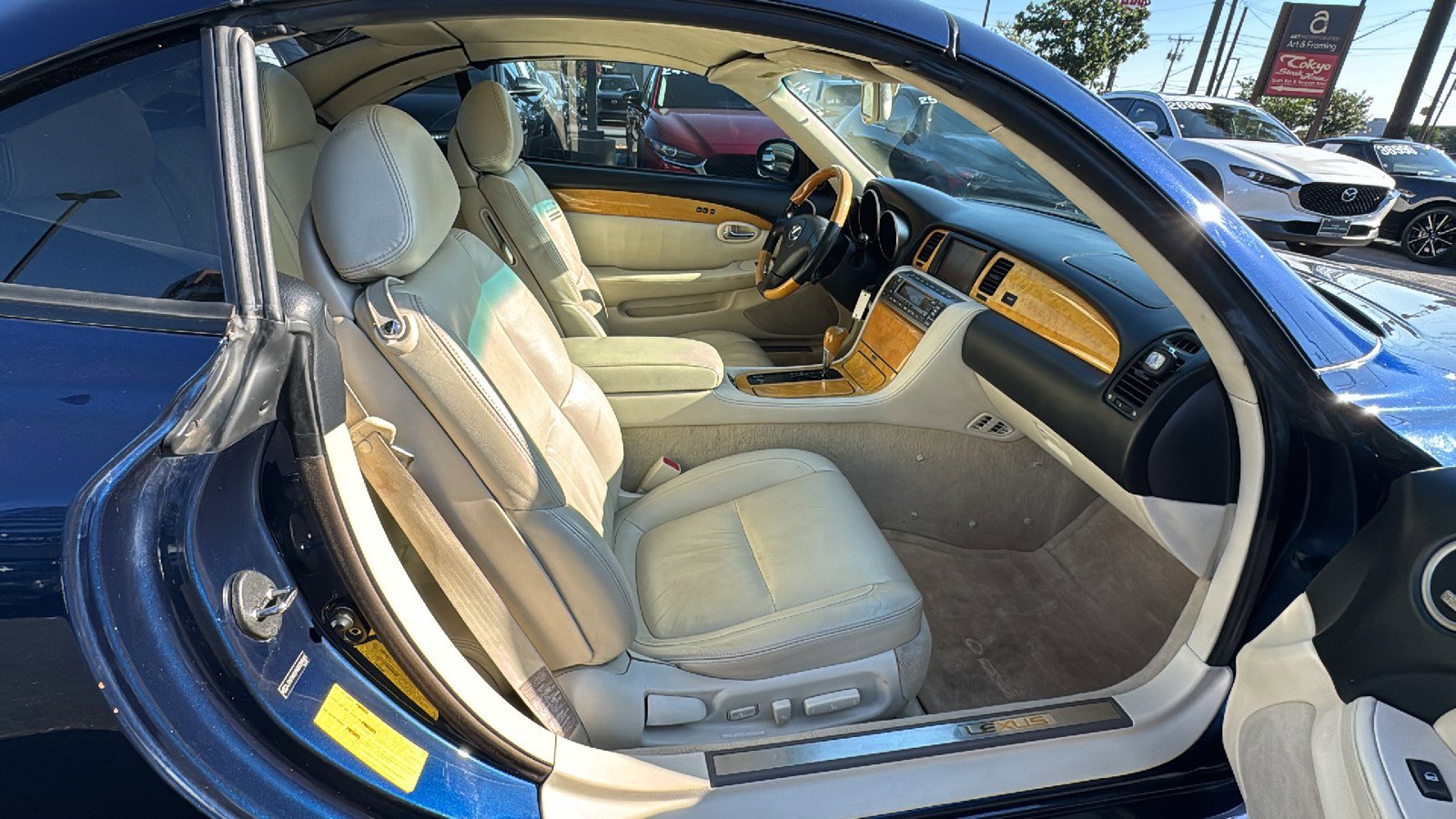 Used 2004 Lexus SC 430 Convertible RWD image 19
