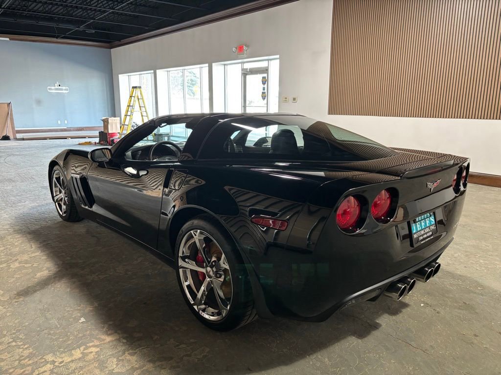 Used 2011 Chevrolet Corvette Grand Sport w/ Preferred Equipment Group RWD image 3