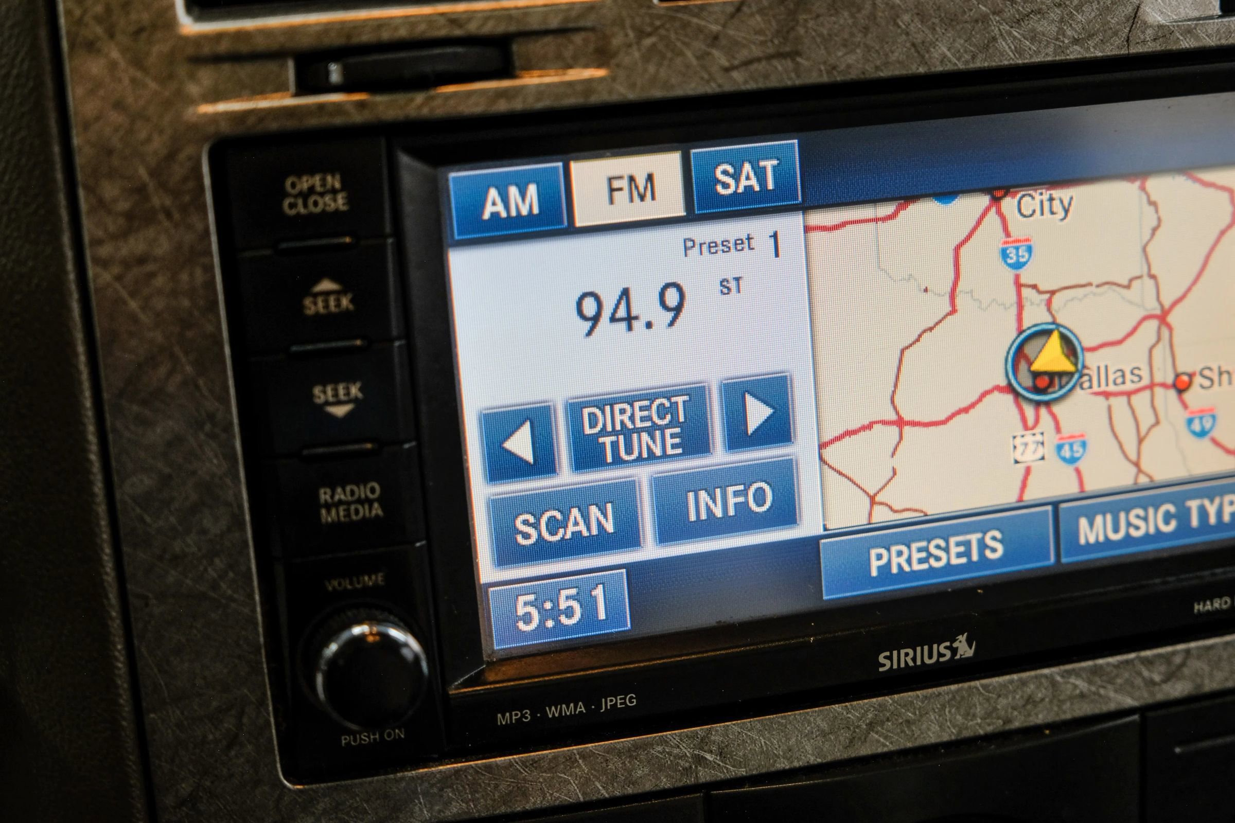 Used 2008 Chrysler 300 Touring image 32