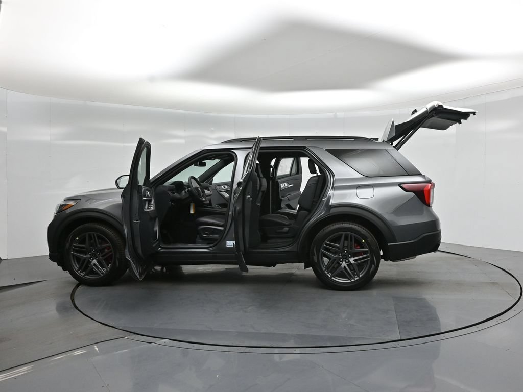 New 2026 Ford Explorer ST w/ Sun And Sound Package AWD/4WD image 34